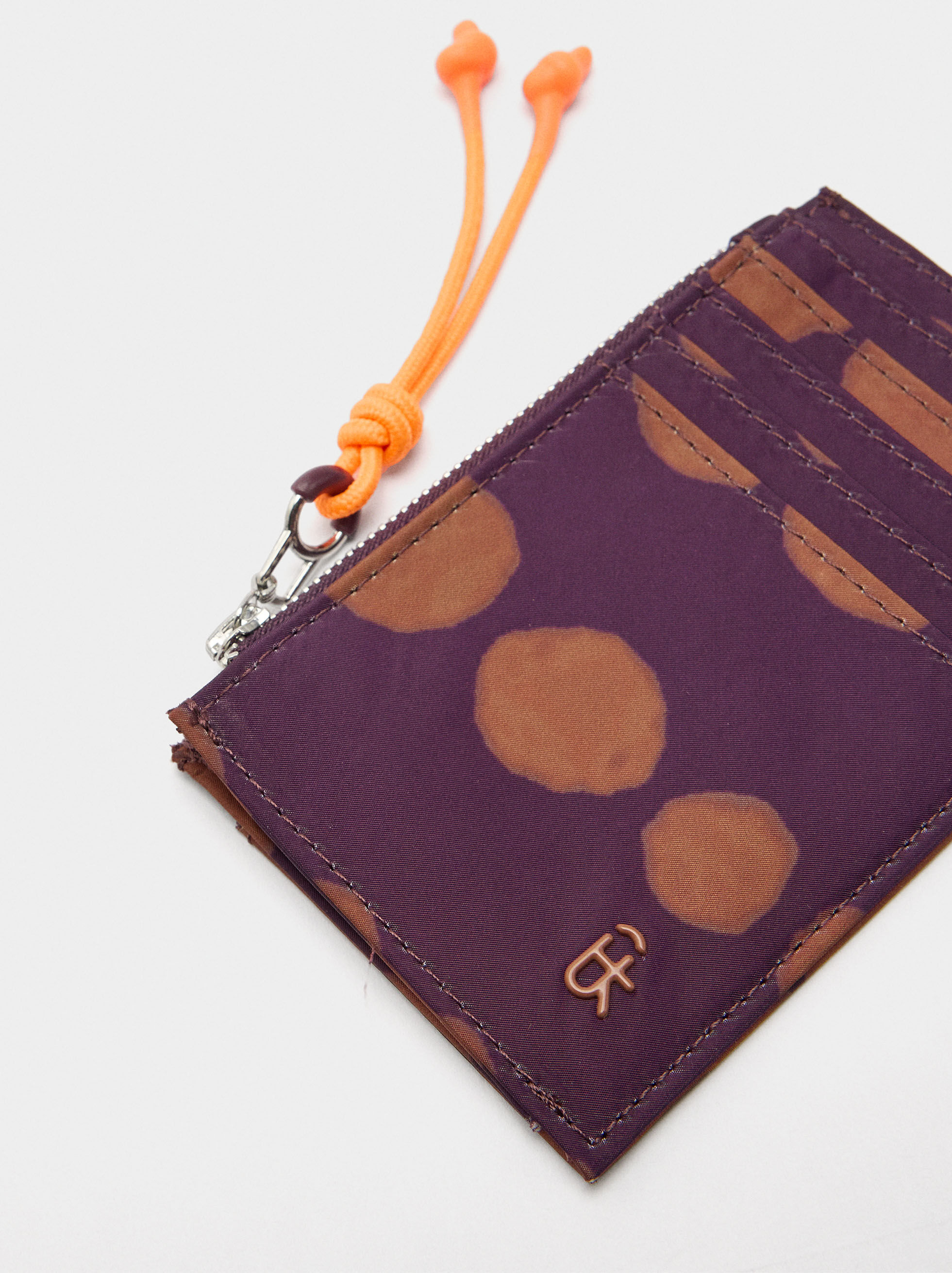 Basic printed nylon cardholder