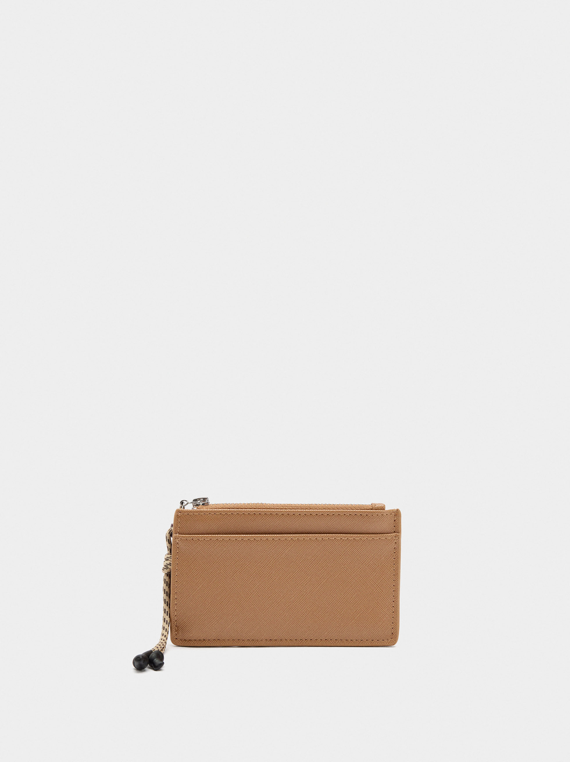 Basic cardholder with texture