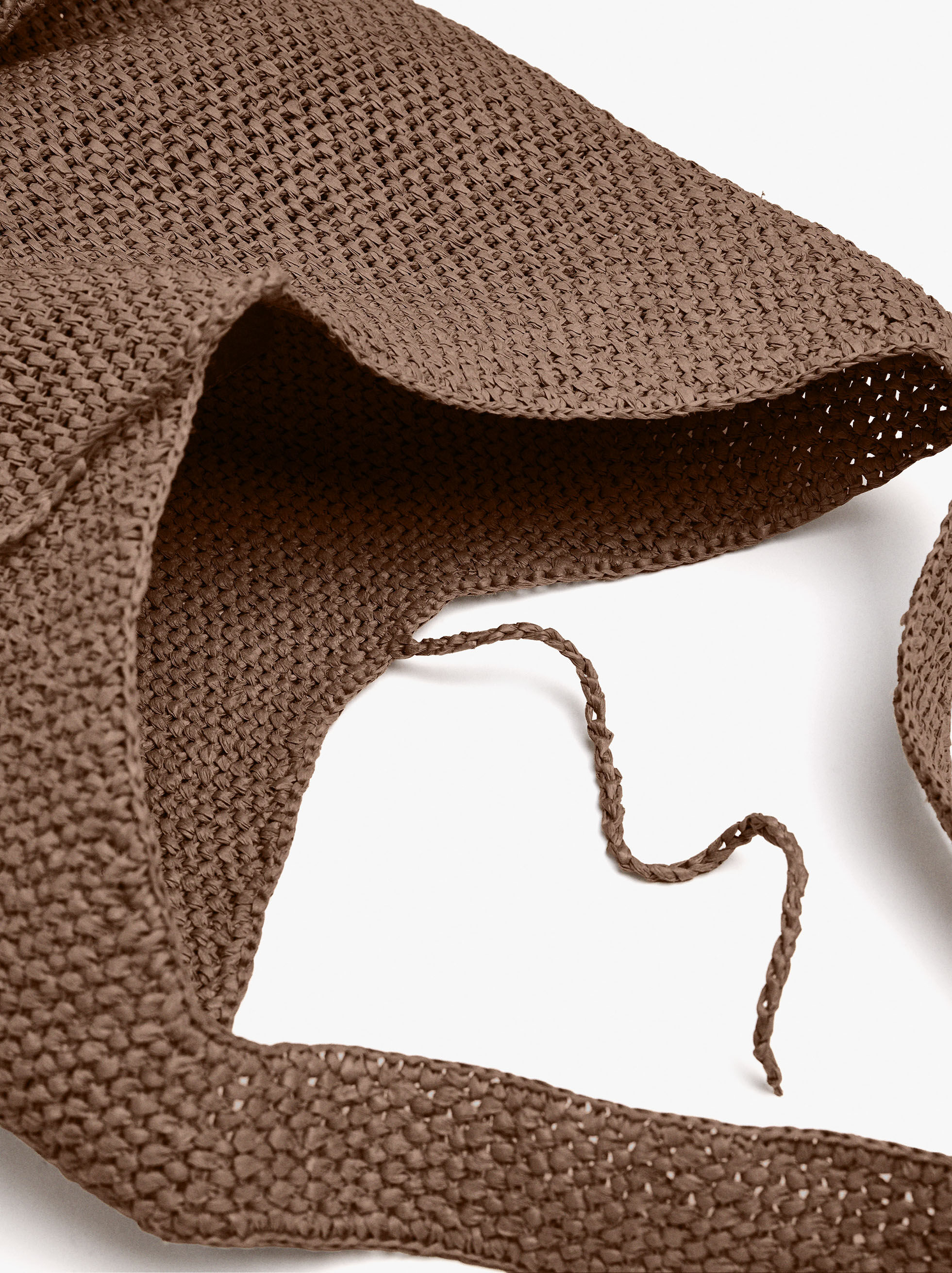 Straw-effect shoulder bag