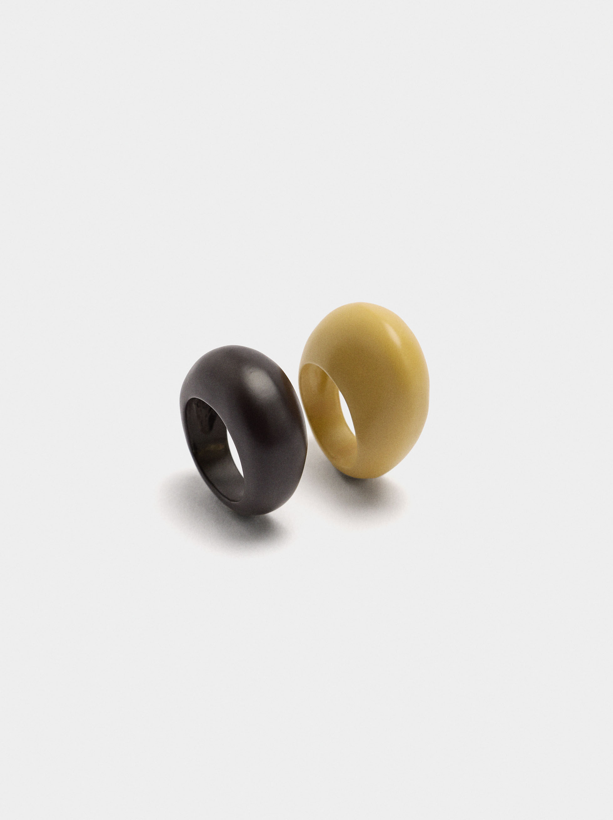 Set of Round Enamel Rings Set of Round Enamel Rings
