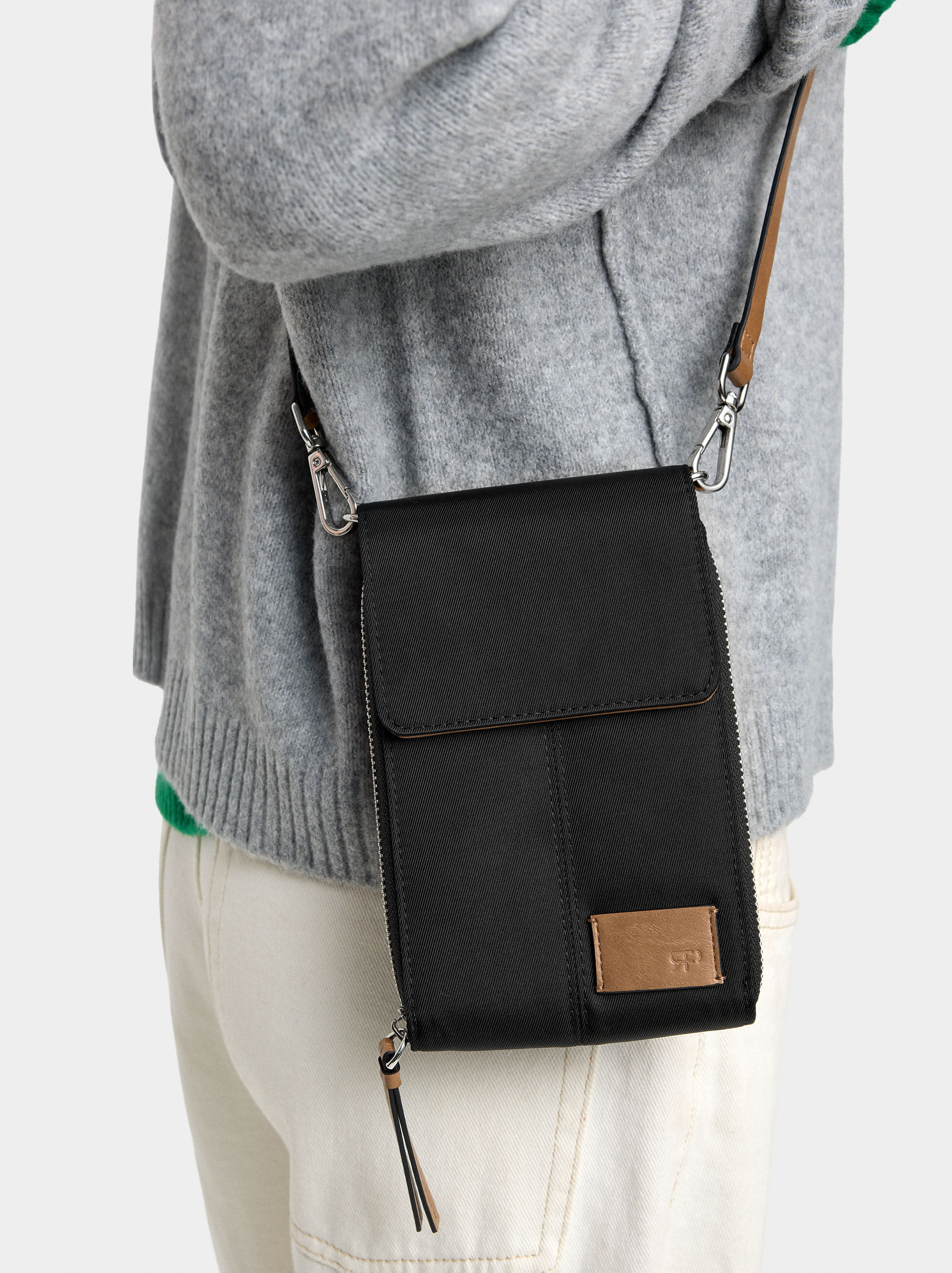 Nylon-effect phone bag