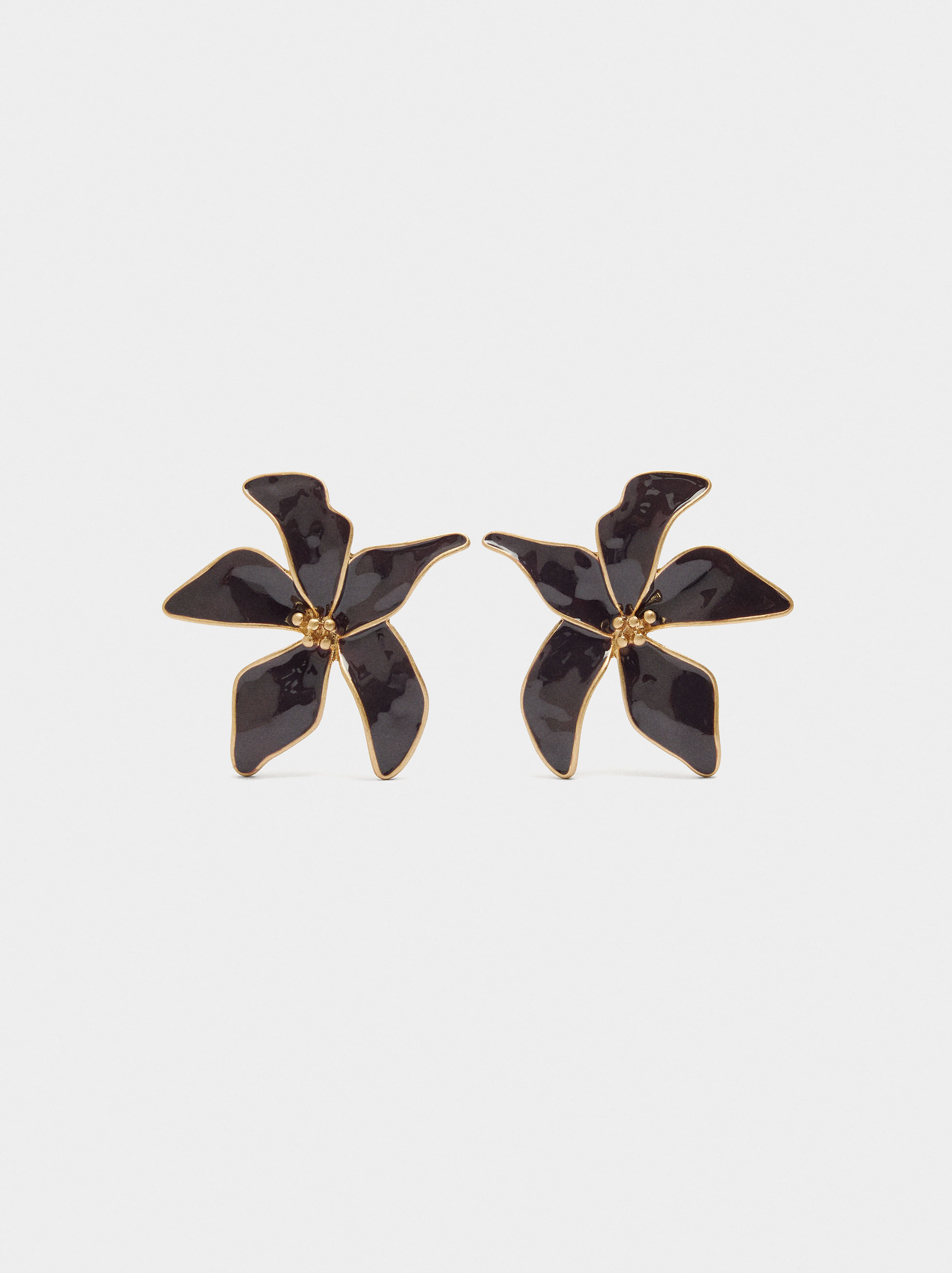 Flower-shaped enamel earrings